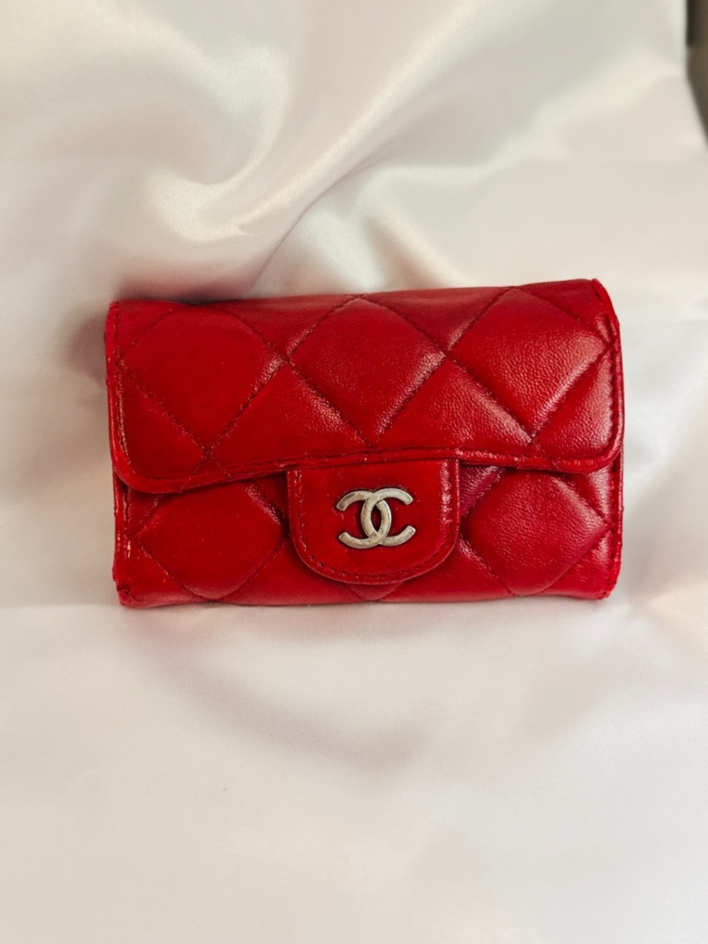 CHANEL Red Quilted Lambskin Small Flap Wallet Key Holder with CC Logo